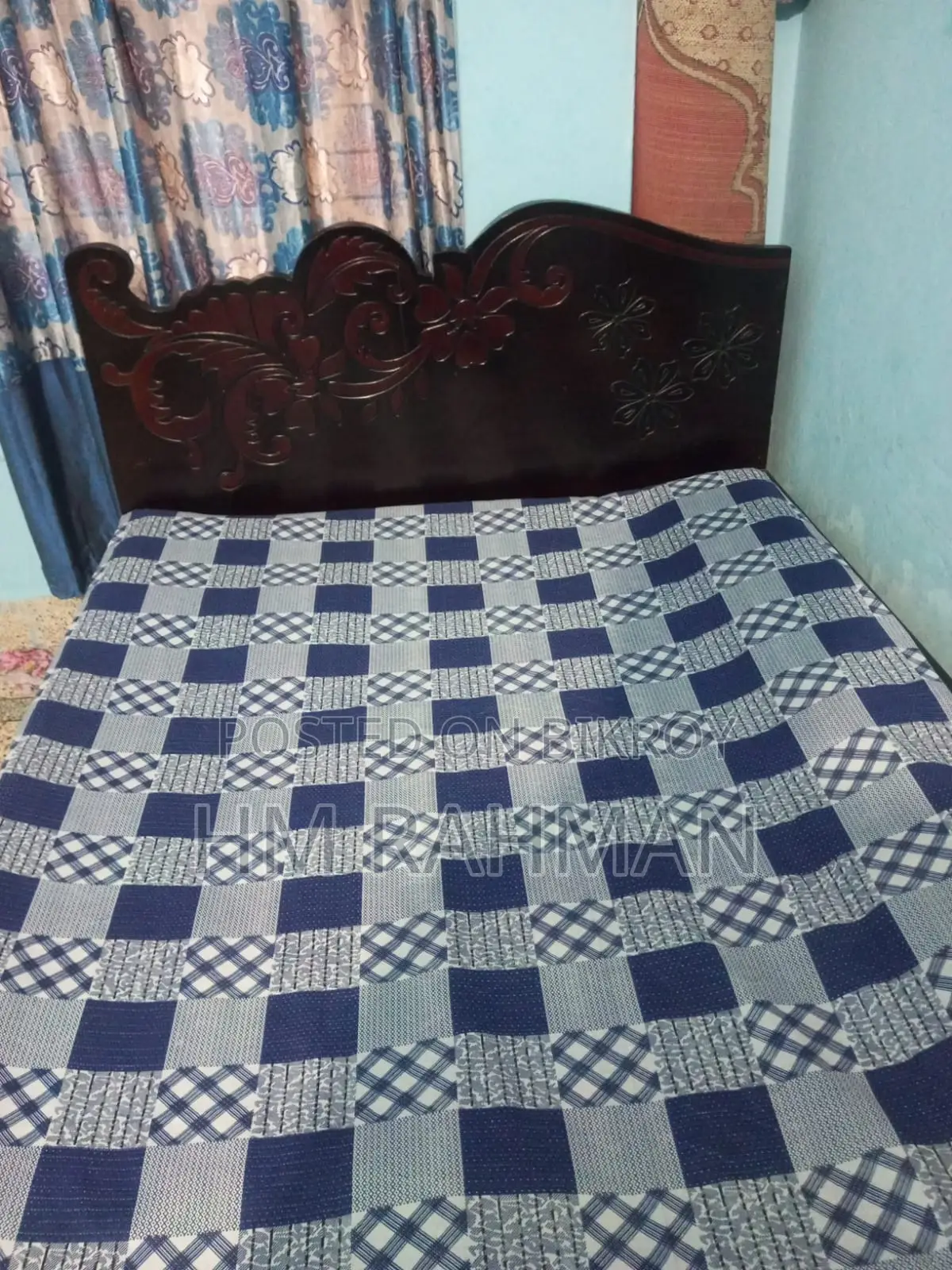 একটি খাট বিক্রি করা হবে