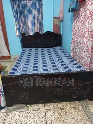 একটি খাট বিক্রি করা হবে