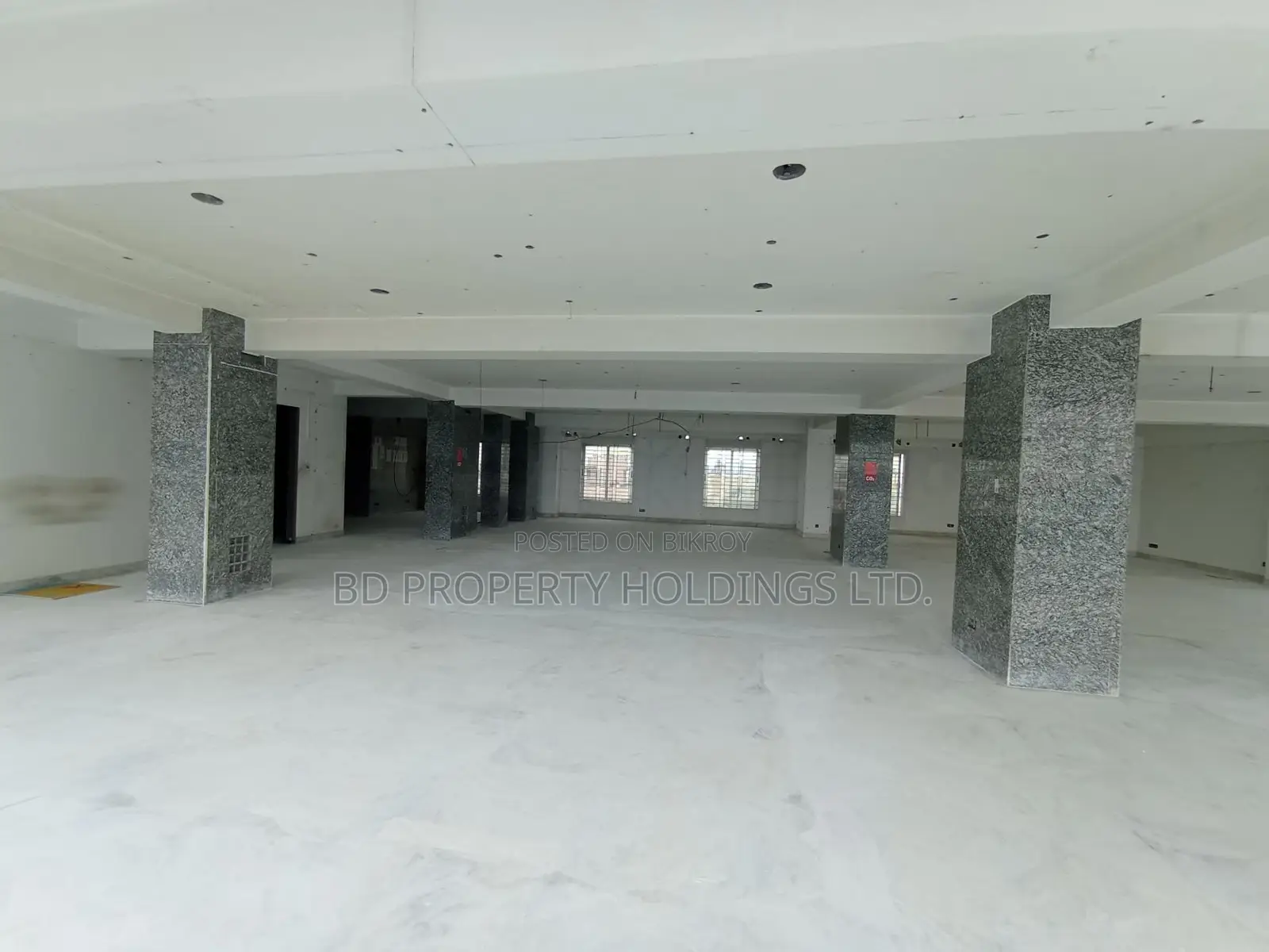 4400 SQFT Premium Commercial Open Space for Rent in Uttara
