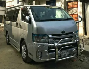 Toyota Hiace 2009