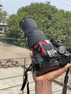Canon 700D for sale