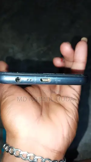 Realme C21Y . (Used)