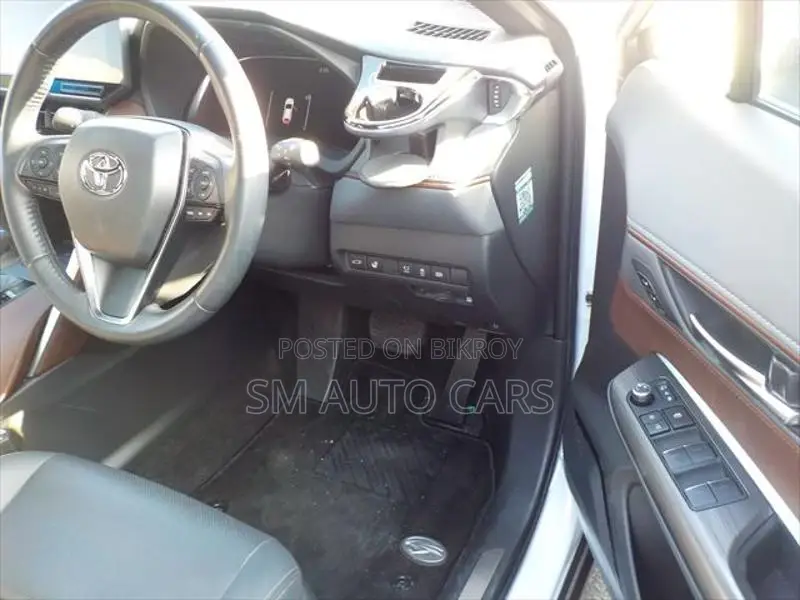 Toyota Harrier Hybrid Z Pearl 2023