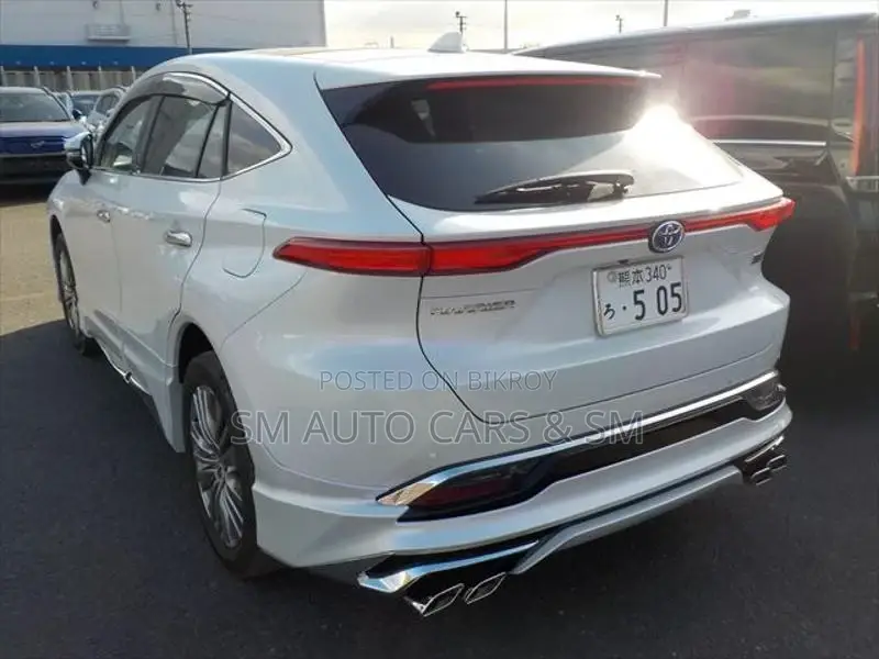 Toyota Harrier Hybrid Z Pearl 2023