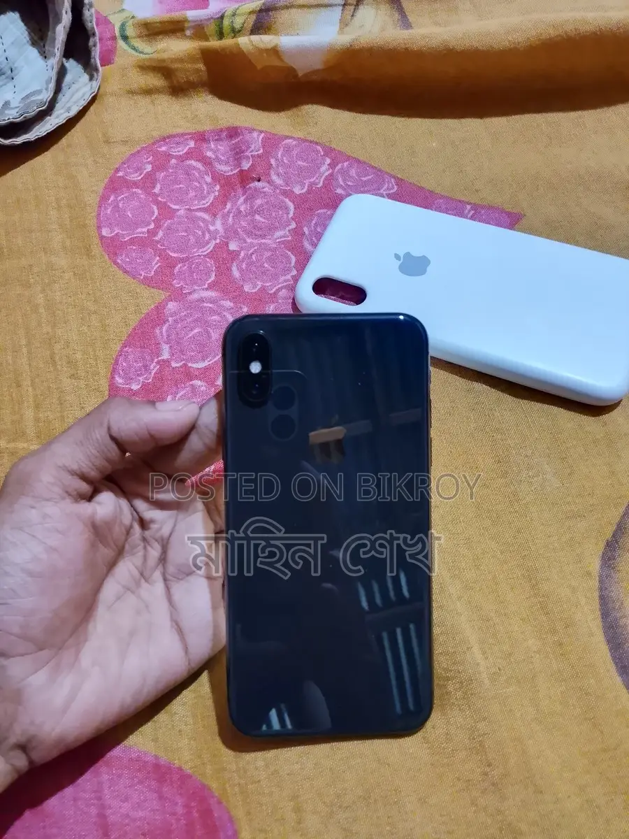 Apple iPhone X (Used)