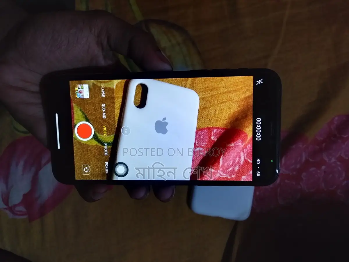 Apple iPhone X (Used)