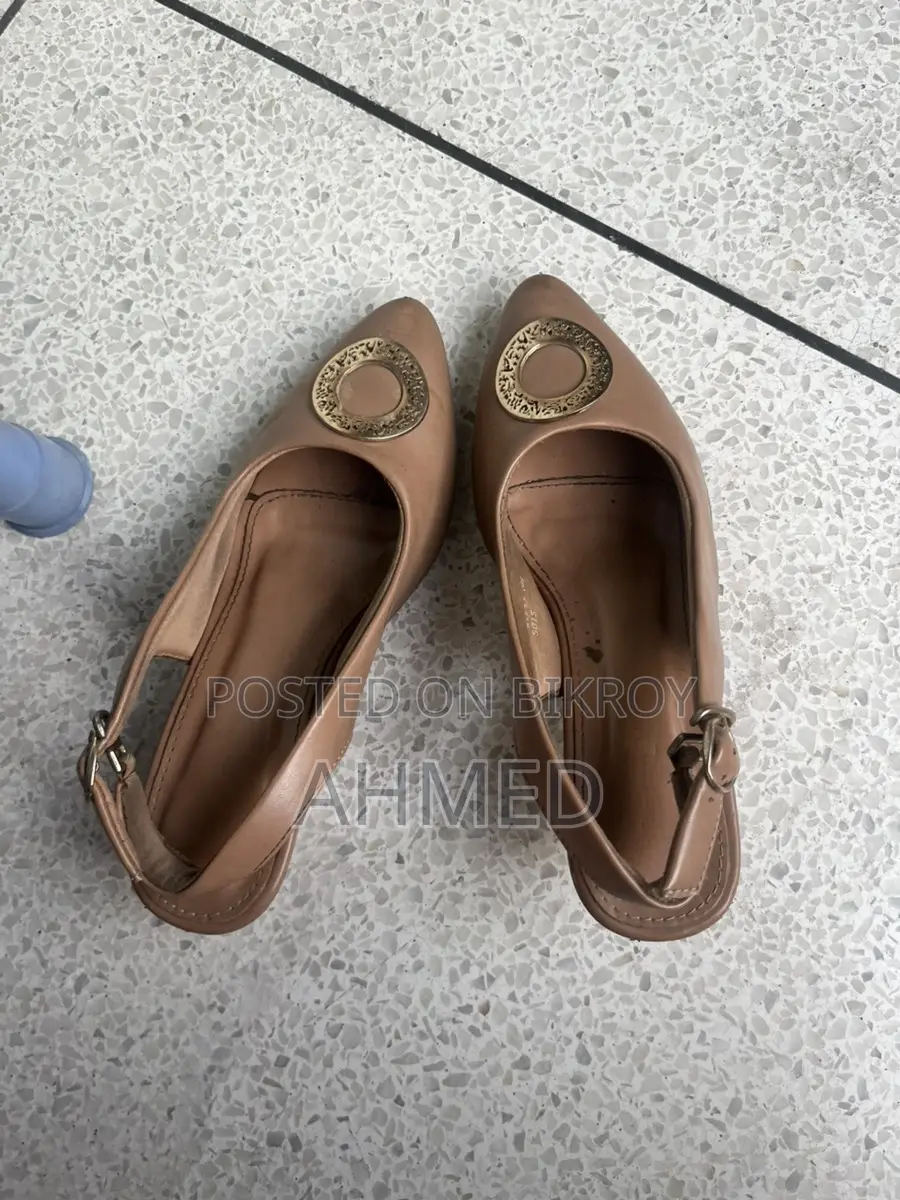 Bata Heel Shoe