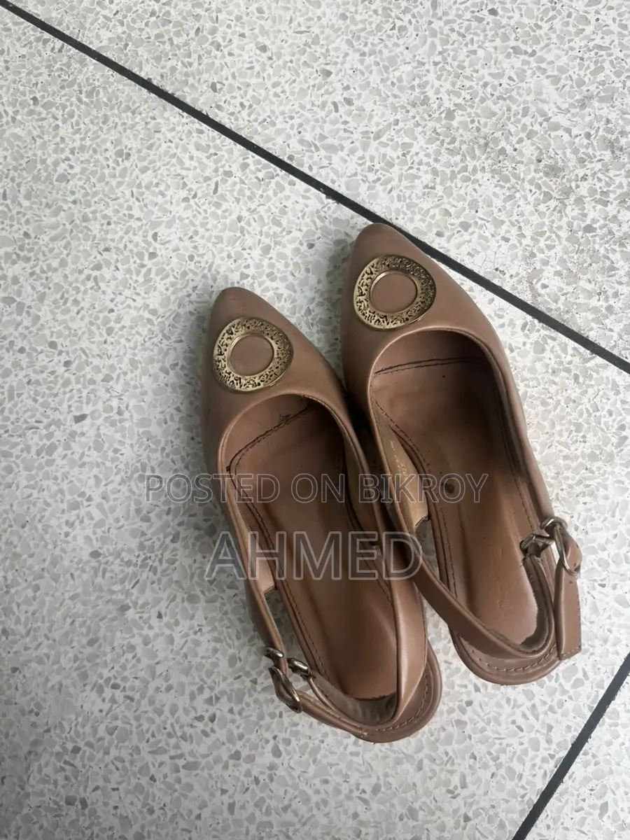 Bata Heel Shoe