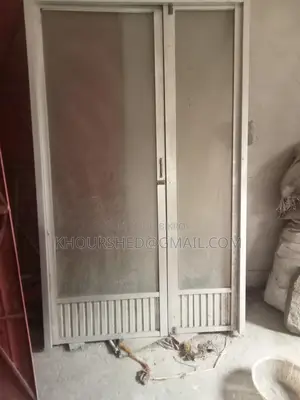 ঘরের রুমের দরজা বড় সাইজ উচ্চতা ৬ ফুট ১০ ইঞ্চি।চার তিন ইঞ্চি
