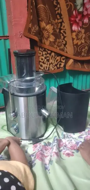 ফলের জুসের মেশিন