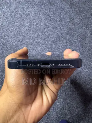 Apple iPhone 13 (Used)