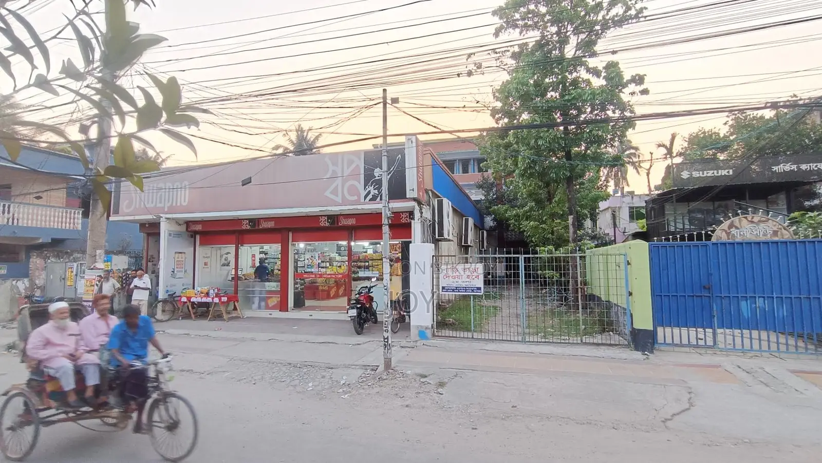 অফিস এনজিও ইন্সুরেন্স কোম্পানির জন্য ভাড়া দেওয়া হইবে।
