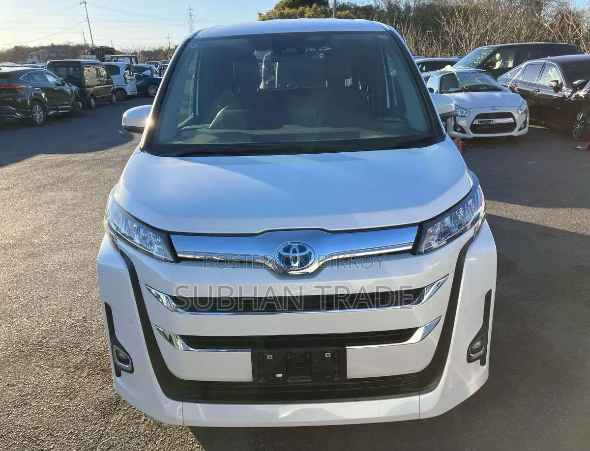 Toyota Noah Z PKG HYBRID 2022