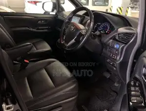 Toyota Noah X HYBRID 2021