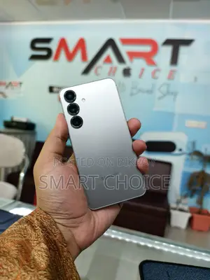 Samsung Galaxy S25 12 256 (Used)
