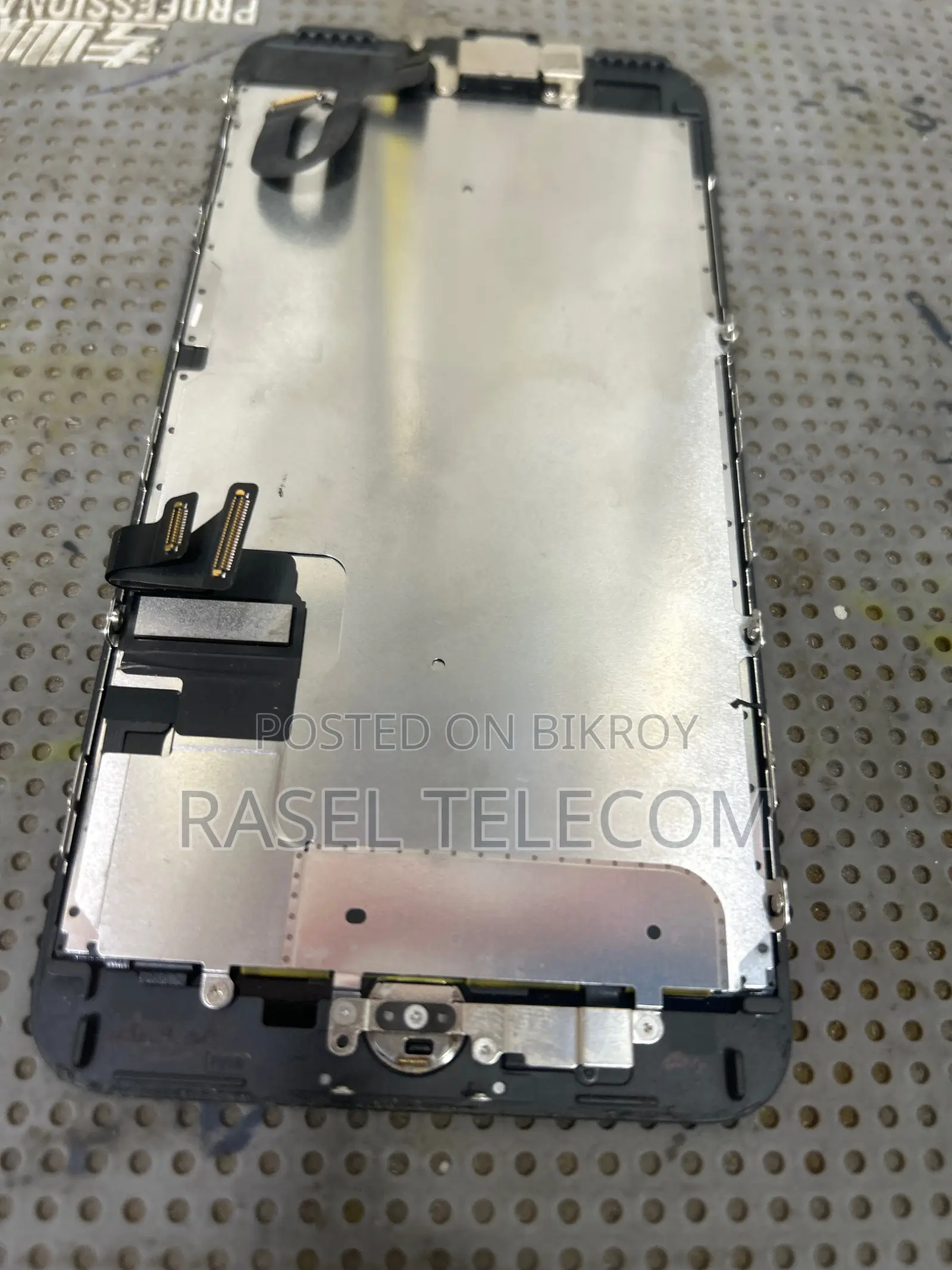 IPhone 7+ sat Orgnal lcd 100% freesh