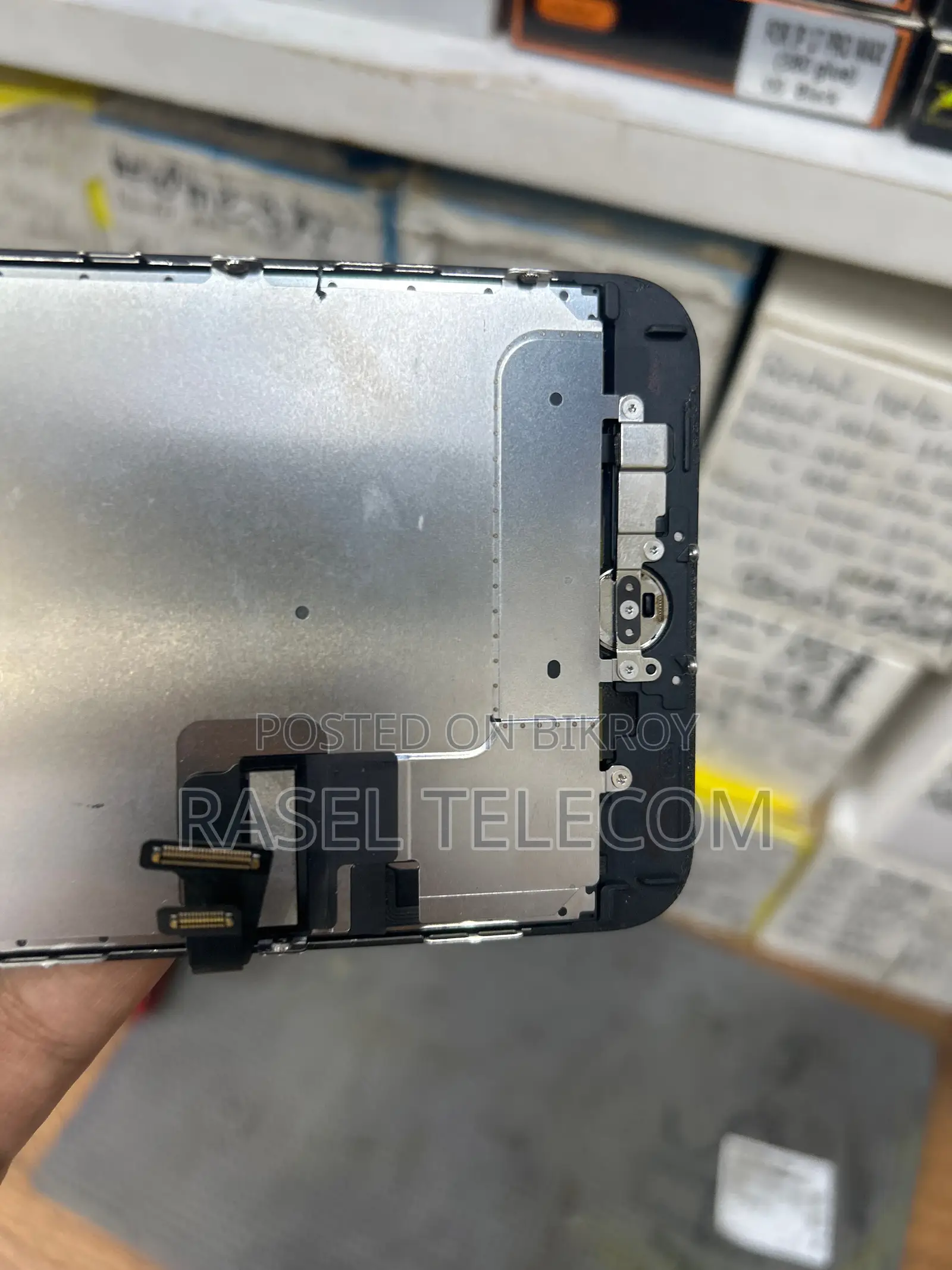 IPhone 7+ sat Orgnal lcd 100% freesh