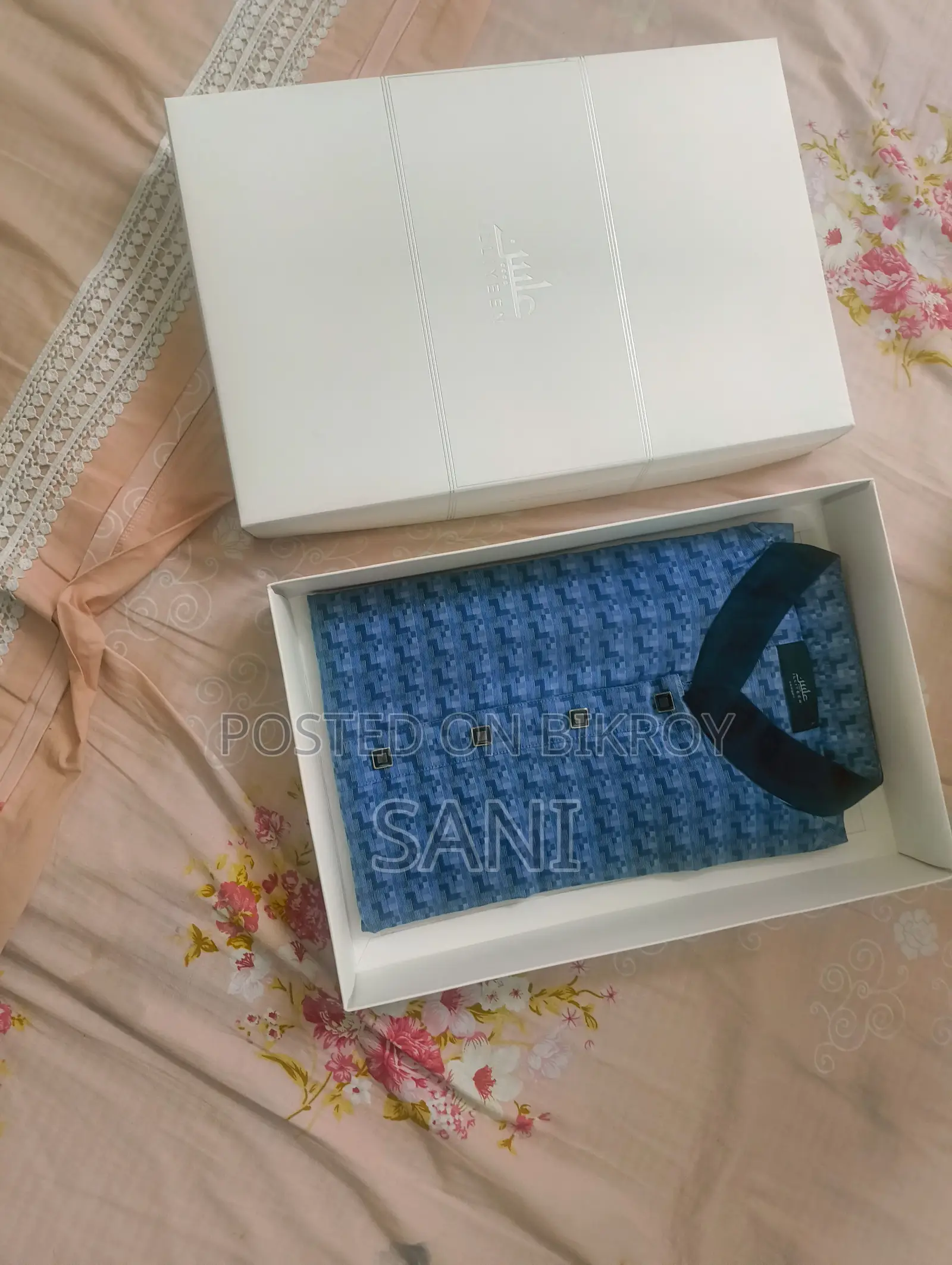 Illiyeen Panjabi (Size: L)