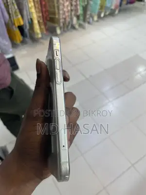 Apple iPhone 12 (Used)