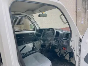 Suzuki Van 2016