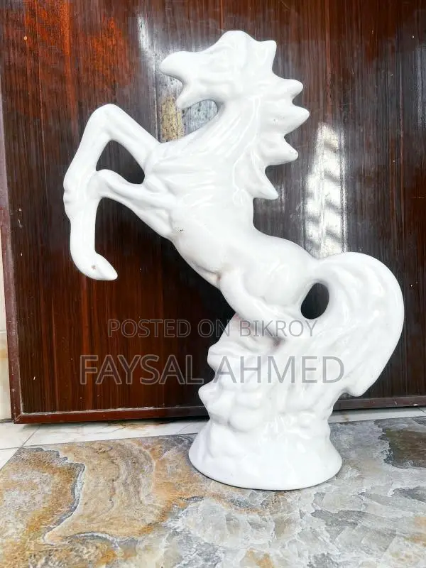 White Horse Statue