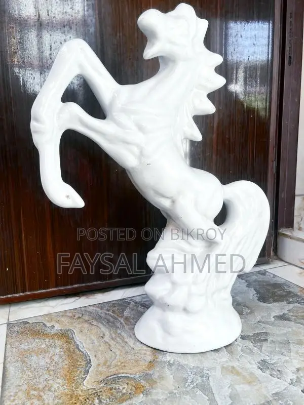 White Horse Statue