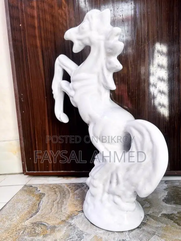 White Horse Statue