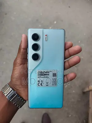 Tecno Camon 40 Pro . (Used)