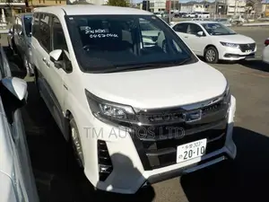 Toyota Noah SI-WXB 4.0 PEARL 2020