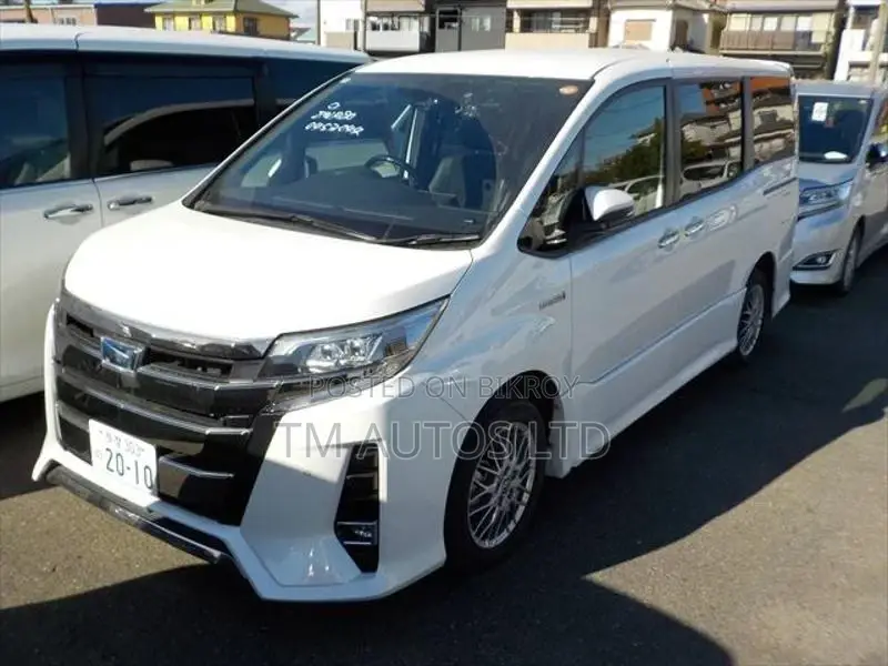 Toyota Noah SI-WXB 4.0 PEARL 2020