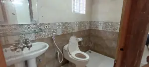 অ্যাপার্টমেন্ট ভাড়ার জন্য (শেখেরটেক রোড ০৬, মোহাম্মদপুর)