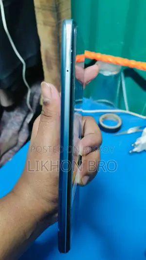 Realme 8 Pro 8/128 (Used)
