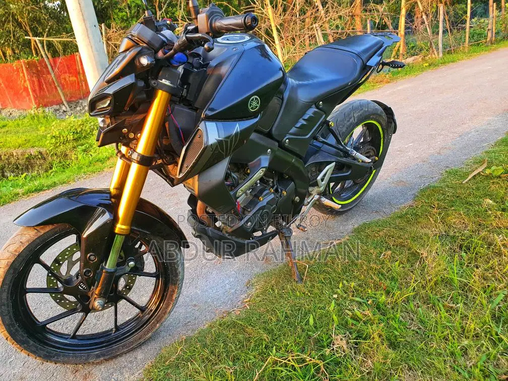 Yamaha 2023 Black