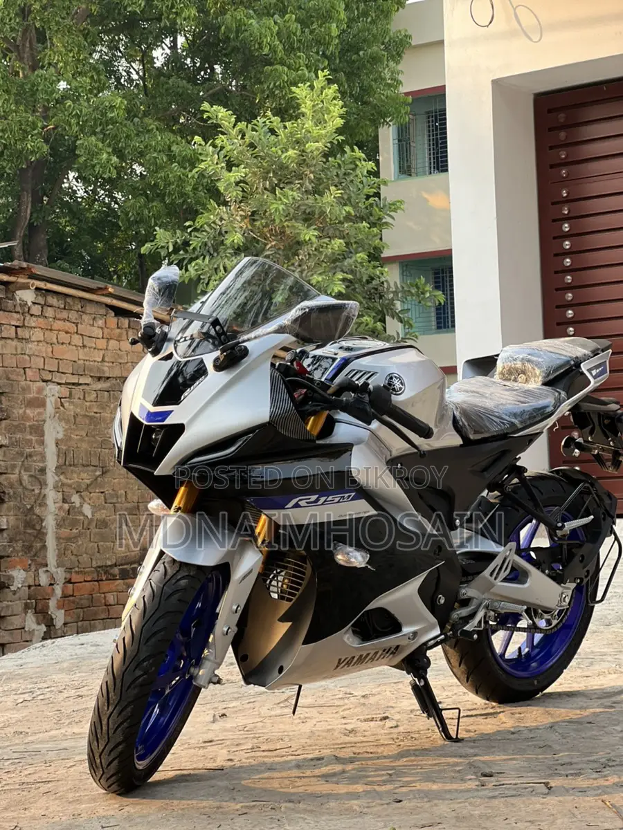 Yamaha R15 M . 2026