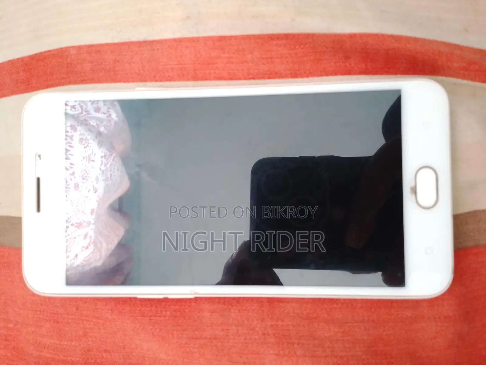OPPO F1s (Used)
