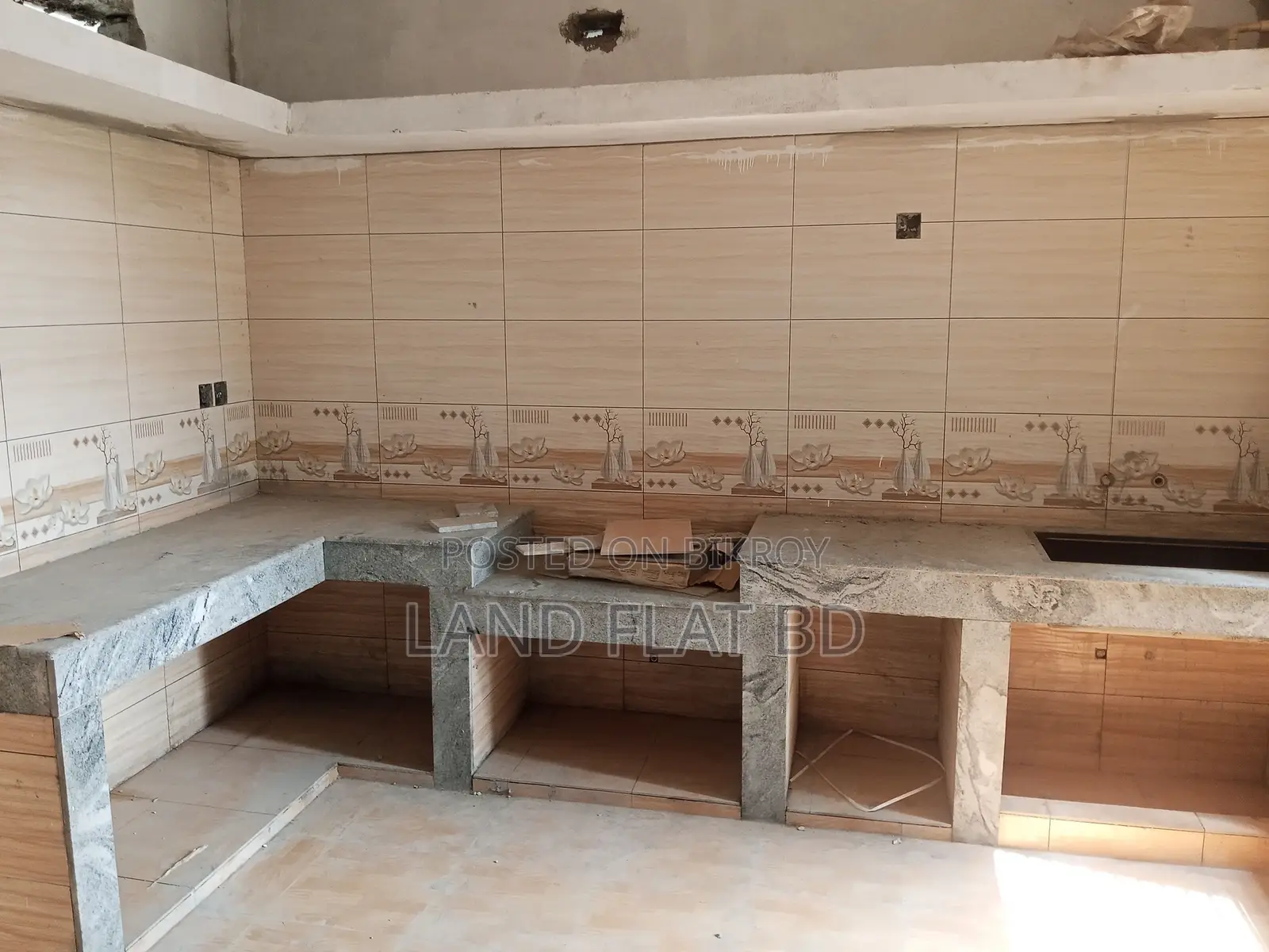 1414 Sq Ft Ready Flat for Sale, South Facing, Mohammadpur