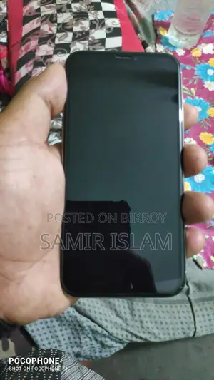 Apple iPhone X 64GB (Used)
