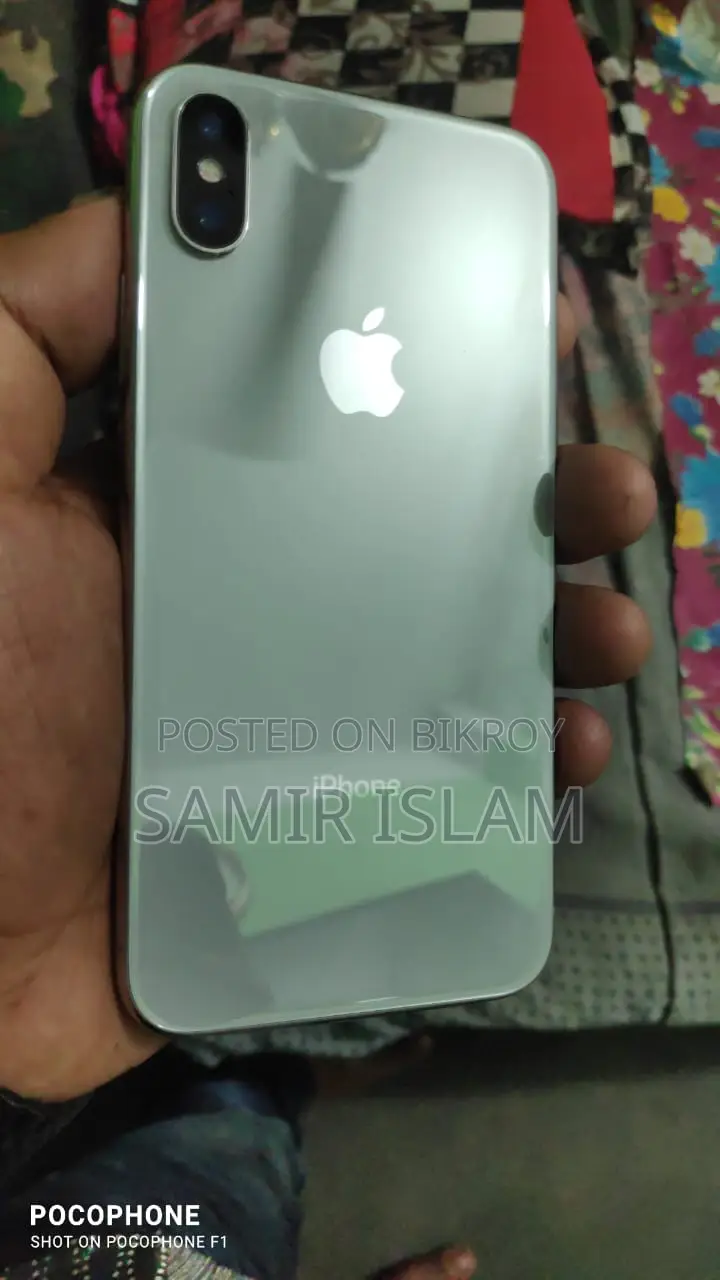 Apple iPhone X 64GB (Used)