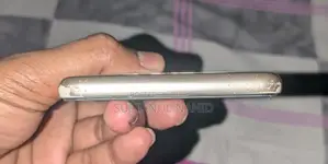Samsung Galaxy J7 Max . (Used)
