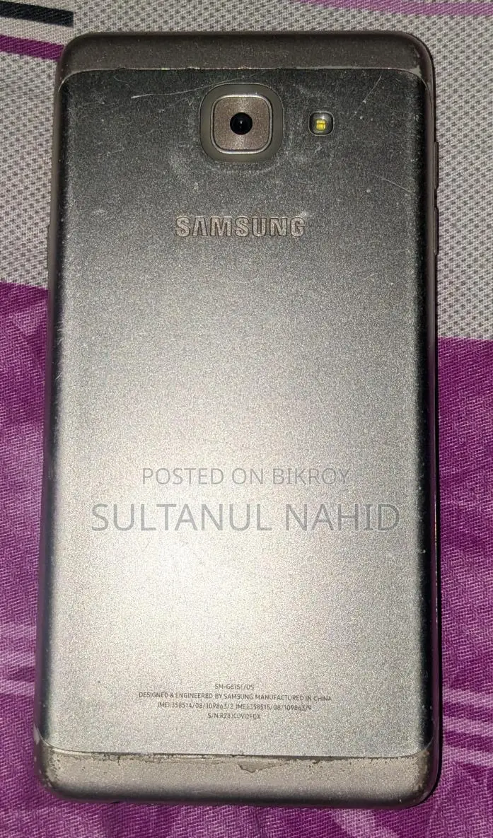 Samsung Galaxy J7 Max . (Used)