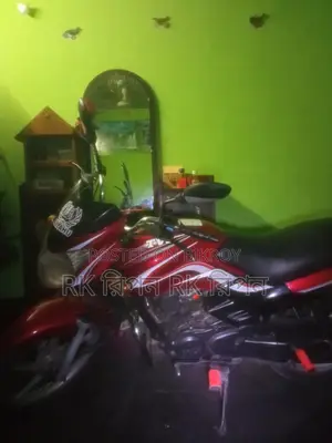 TVS Metro . 2018