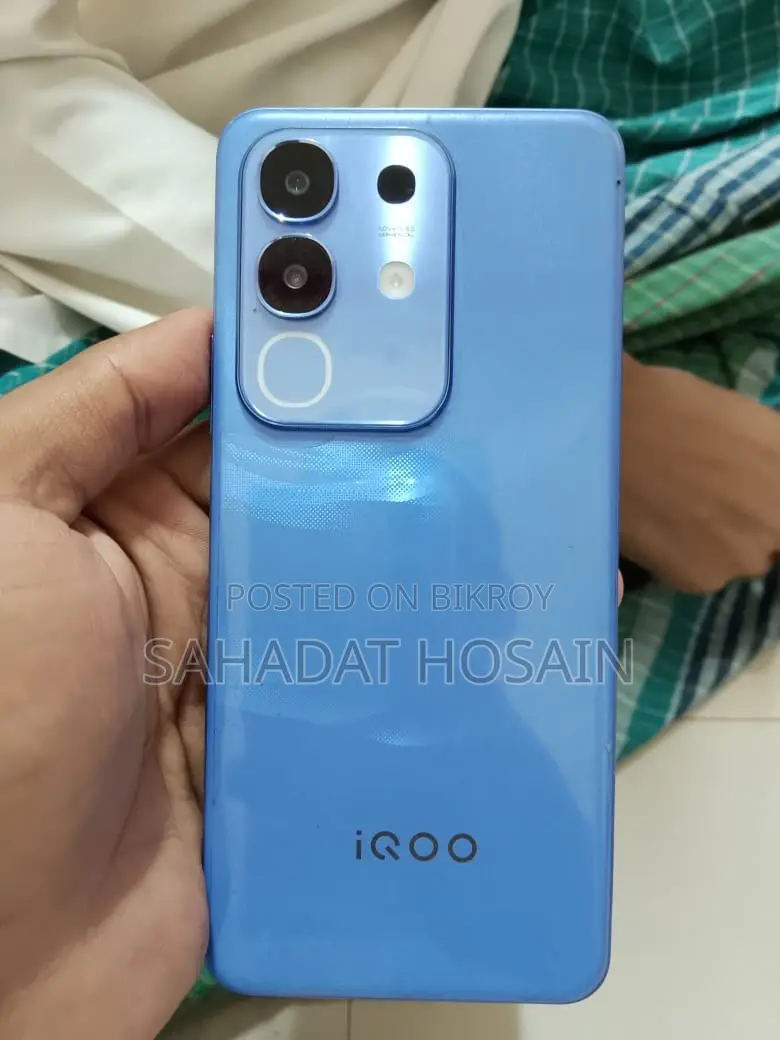 iQOO Z10 (Used)