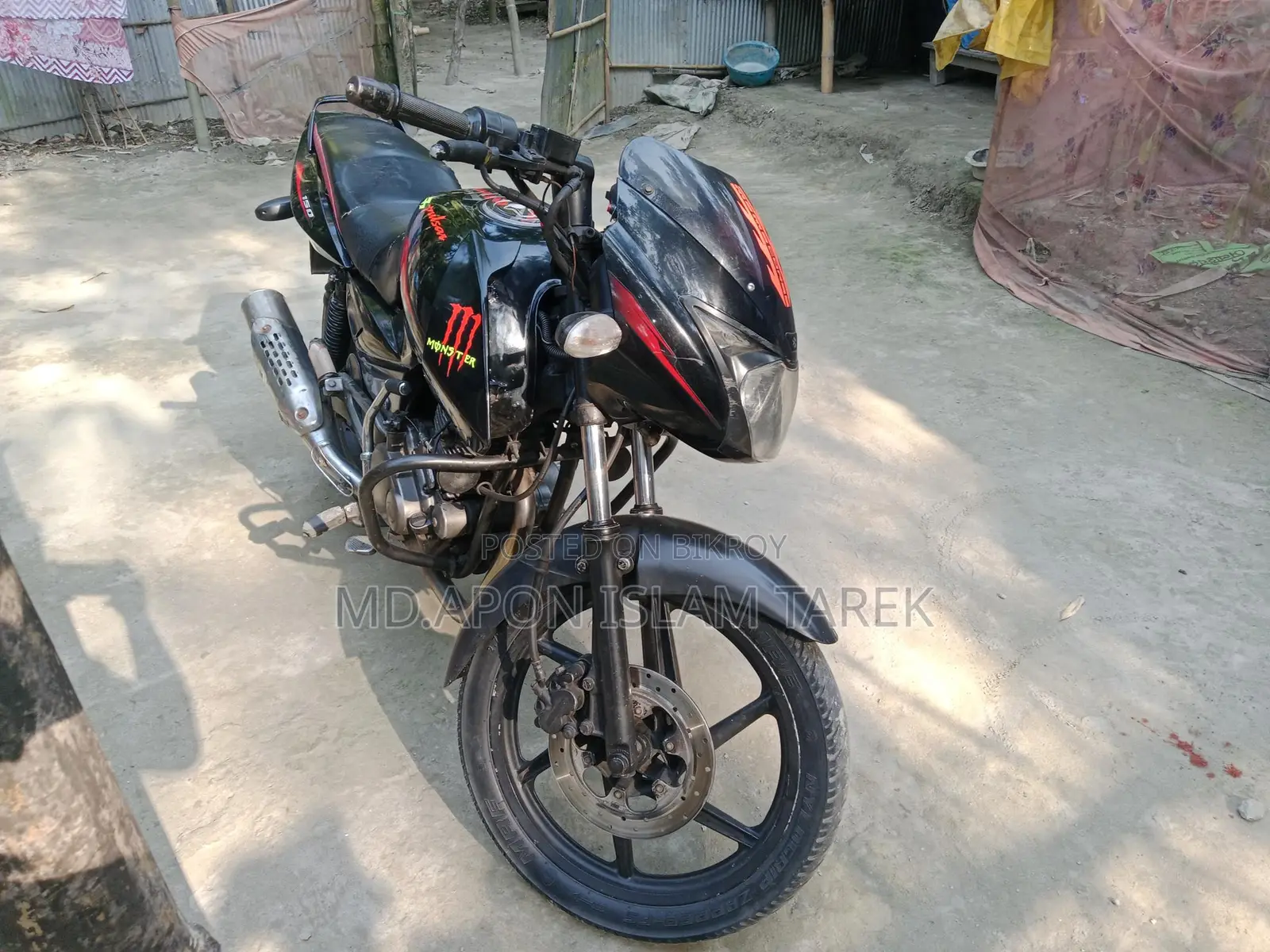 Bajaj Pulsar 150 . 2006