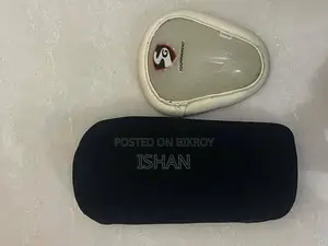 প্রায় নতুন ক্রিকেট কিট