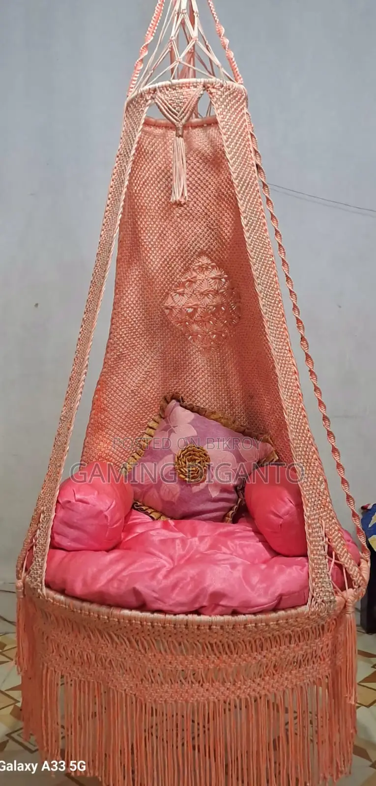 কারুশিল্পের দোলনা