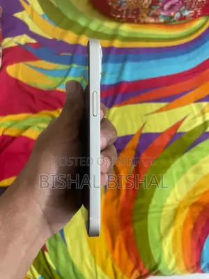 Apple iPhone 13 . (Used)