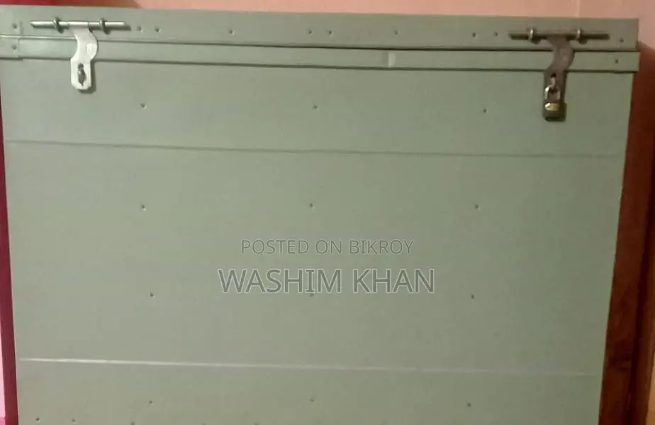 ট্যাং/ লকার
