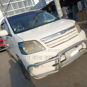 Toyota Noah x 2003