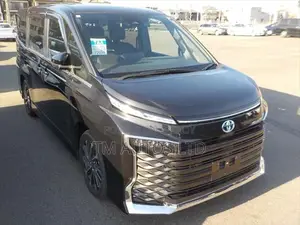 Toyota Voxy S-Z PKG 4.0 BLACK 2023