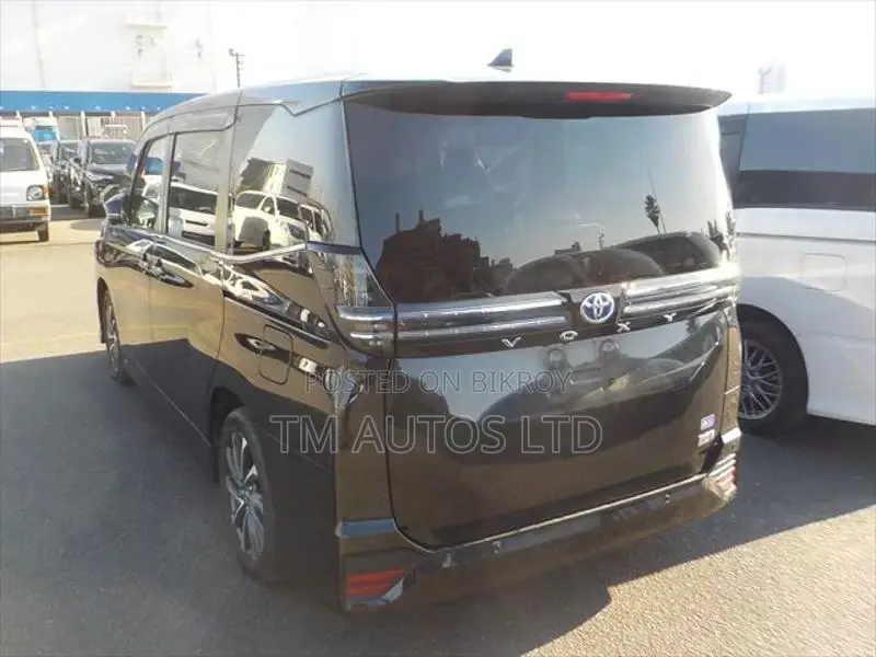 Toyota Voxy S-Z PKG 4.0 BLACK 2023